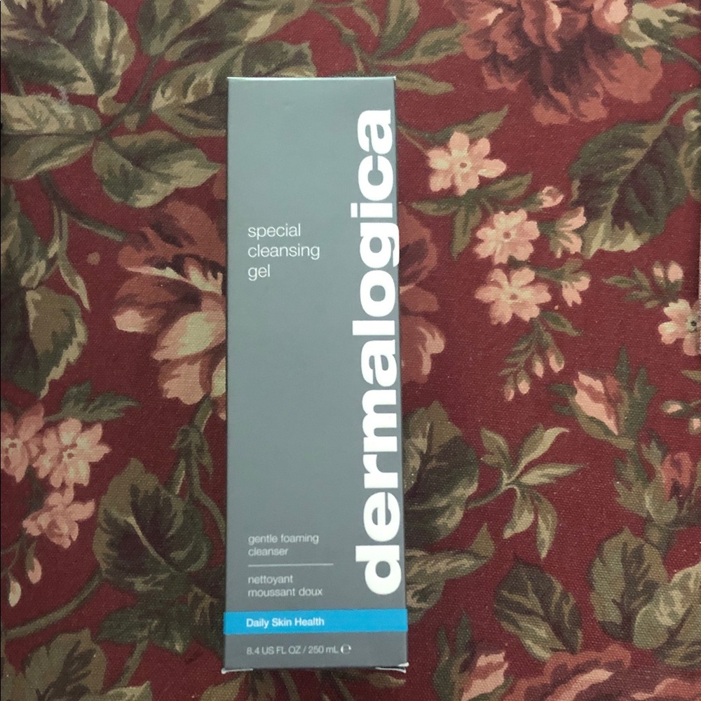 dermalogica gray cleansing gel box with blue accent